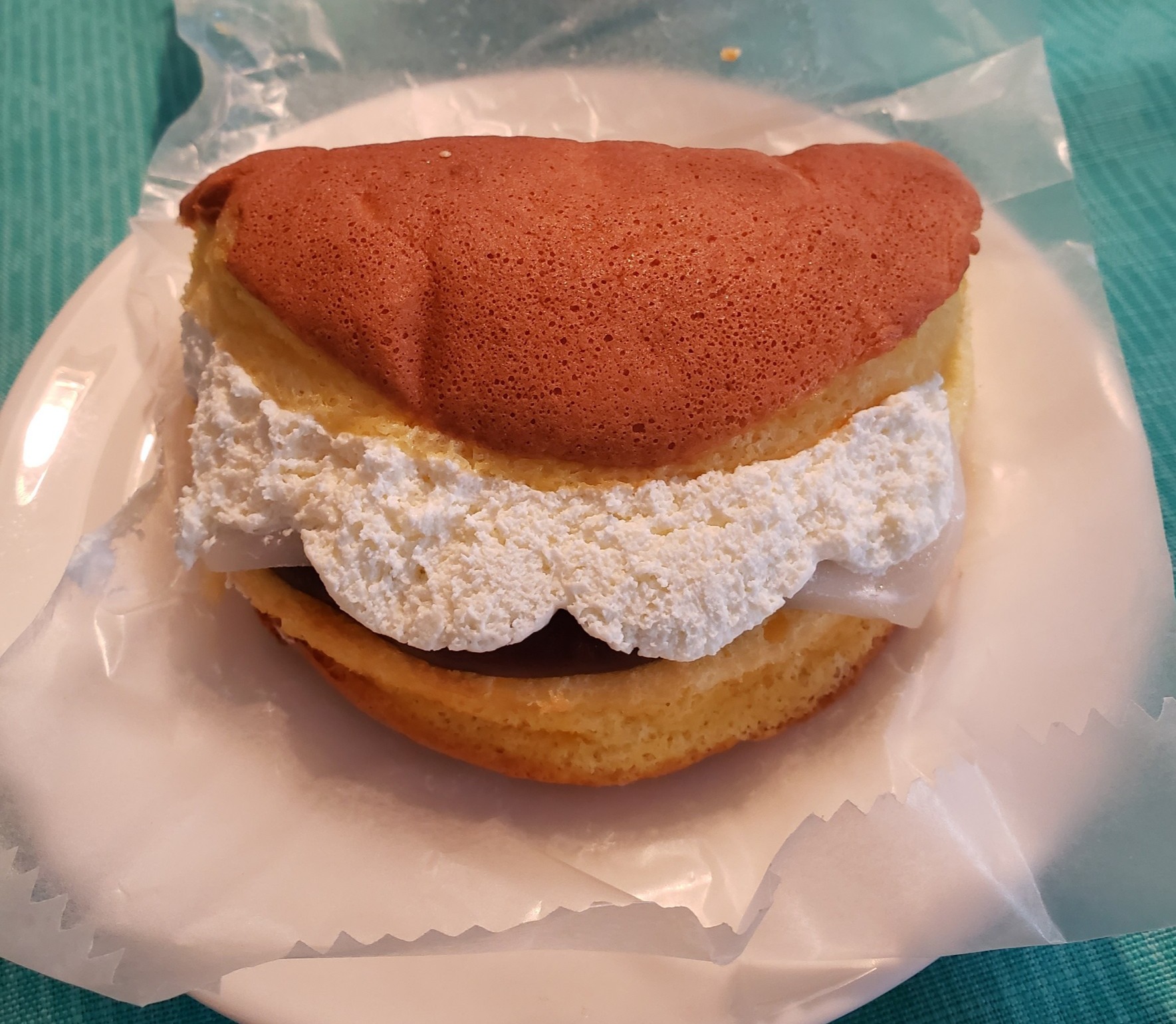 千秋庵】至福のどらやき「巴里銅鑼(パリどら)」を食べてみた | MouLa