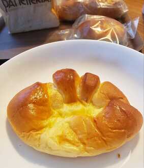 【札幌】クリームパンが大人気！南平岸駅すぐの老舗パン屋さん