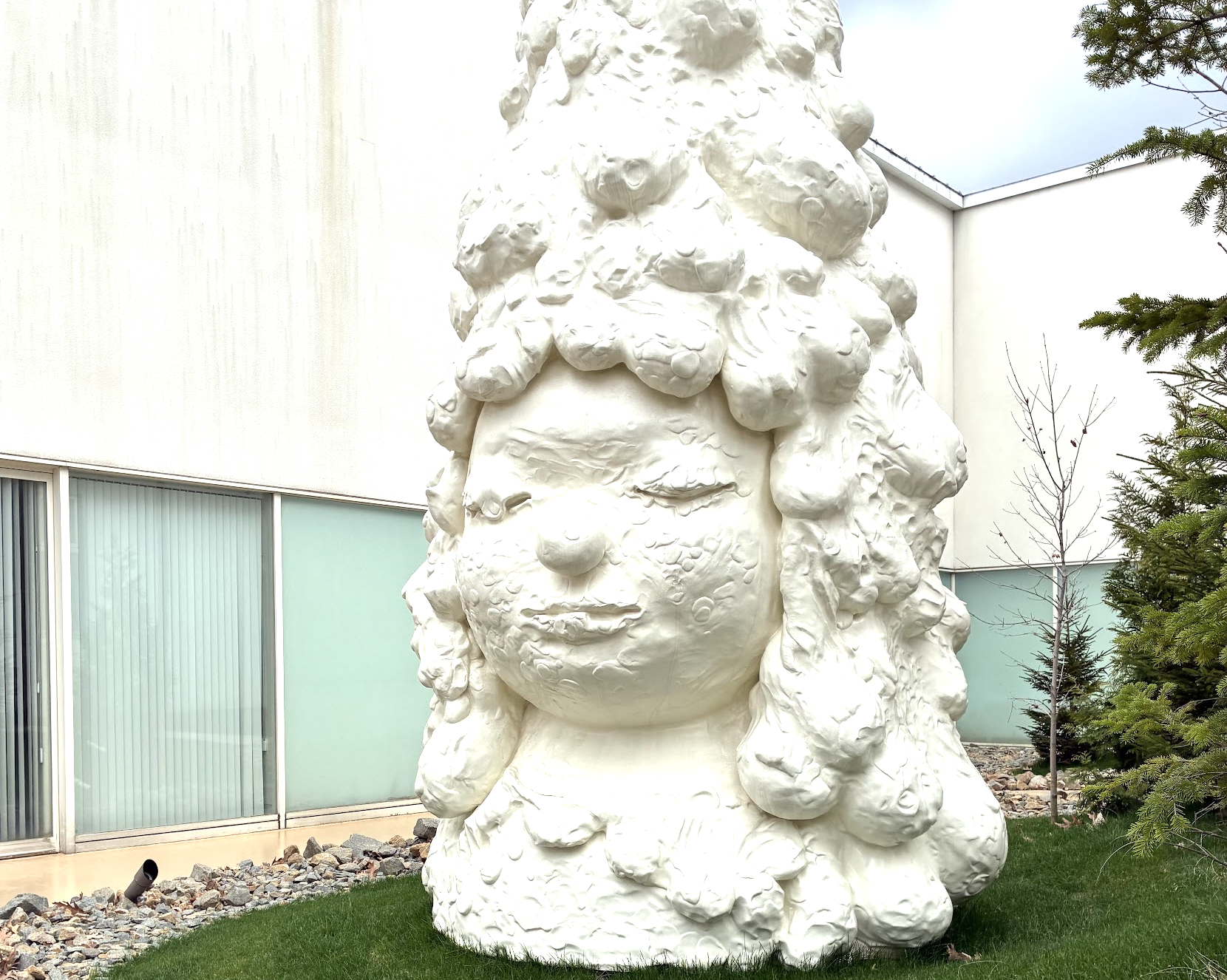 森の画廊「白　樹」 宮の森に誕生！J Art Foundationで体感するチームラボ | MouLa HOKKAIDO