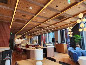 ポールタウンを歩くと上の看板に案内あり